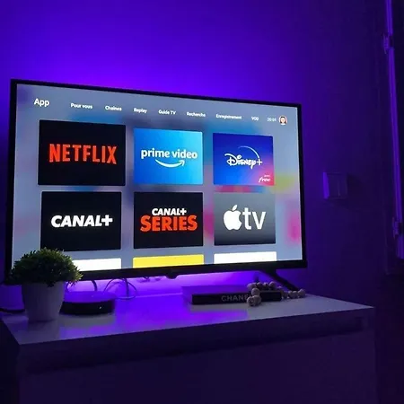 King Bed Smart Tv Wifi Downtown アパート
